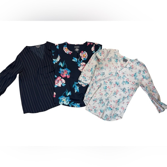 Women’s Lot of 3 Van Heusen Long Sleeve Tunics and Short-Sleeve Floral SMALL - Picture 1 of 15